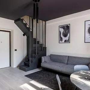 stupendo-duplex-in-centro-a-milano.italymilanhotels.net/